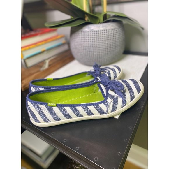 Keds Teacup Slip-On Sneaker Navy White 7.5 NEW - Picture 6 of 9